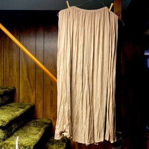 WD-NY skirt, tan in color, size XL